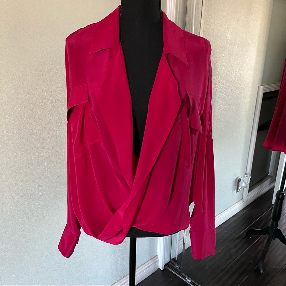 Funktional Silk Fuschia Pink Crossover Draped Blouse w/Collar Size Small